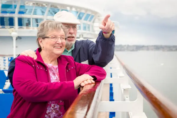 Senior Adult Couple Enjoying View Passenger Cruise Ship Railing — ภาพถ่ายสต็อก