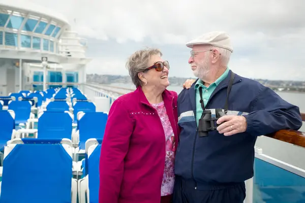 Senior Adult Couple Enjoying View Passenger Cruise Ship Bonoculars — ภาพถ่ายสต็อก