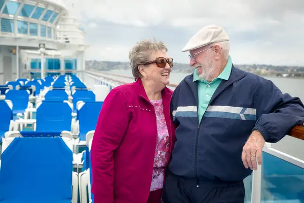 Senior Adult Couple Enjoying View Passenger Cruise Ship Railing — Foto de Stock