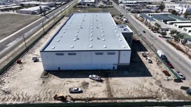 Ticari İnşaat Alanının Hava İHA Üstgeçidi