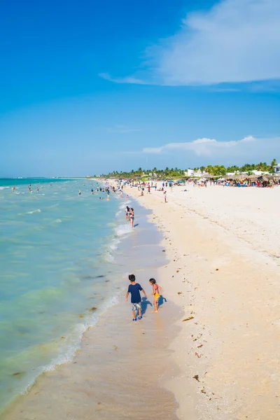 Sisal Mexico August 2022 Tourists Locals Beautiful Beach Sisal Yucatan Jogdíjmentes Stock Képek