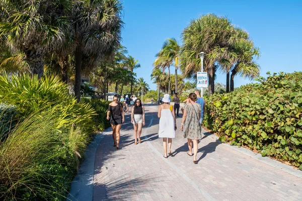 Miami Beach Ηπα Φεβρουαριου 2023 Πεζόδρομος Δίπλα Στη Νότια Παραλία — Φωτογραφία Αρχείου