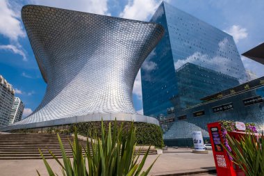 Mexico City 'deki Plaza Carso' daki Soumaya Müzesi. Yüksek kalite fotoğraf