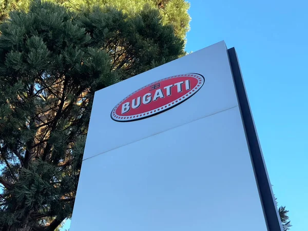 Женева Швейцария Января 2023 Года Логотип Bugatti Женеве Автомобили Ettore — стоковое фото
