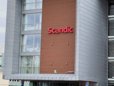 Trondheim, Norveç - 9 Ağustos 2024. Scandic Nidelven Oteli. Scandic Hotels, merkezi Stockholm 'de bulunan bir İsveç otel zinciri.