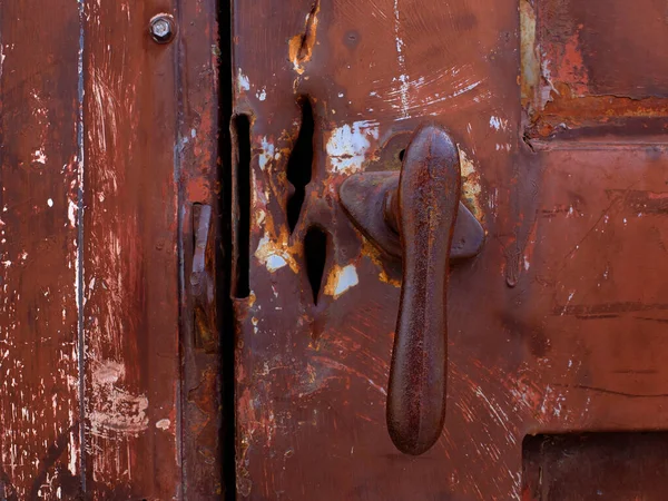 Rusty Klamka Zatrzask Który Jest Zużyty Uszkodzony — Zdjęcie stockowe