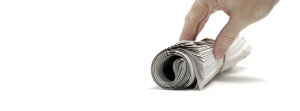 Χέρι Αγγίζοντας Εφημερίδα Τυλιγμένο Απομονωμένο Λευκό Για Ειδήσεις Και Πληροφορίες — Φωτογραφία Αρχείου