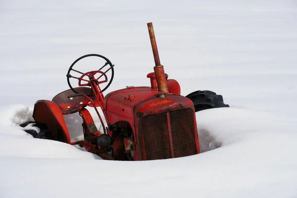 Old Tractor Buried Deep Snow Winter Storm Snowstorm — Stock Photo, Image