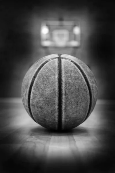 Basketbalové Hřiště Obruče Obruče Tvrdé Dřevěné Podlahy Světla Pro Soutěžní — Stock fotografie