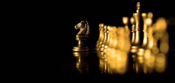 Figuren Auf Dem Schachbrett Zum Spielen Von Spiel Und Strategiespielen — Stockfoto