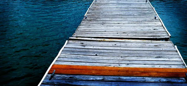 Stare Drewniane Dock Wody Brzegowej Zdjęcie Stockowe
