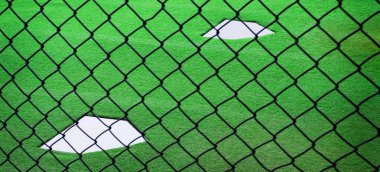 Beyzbol sahasında atış ve ısınma için antrenman yerleri