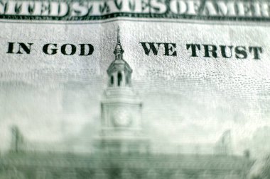 Yüz dolar faturaları Amerikan parası Amerika Birleşik Devletleri mezhep zenginlik Tanrı'ya inanırız