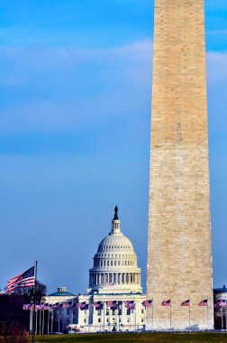 Washington Anıtı ve bize Captol bina represeting Amerikan hükümeti