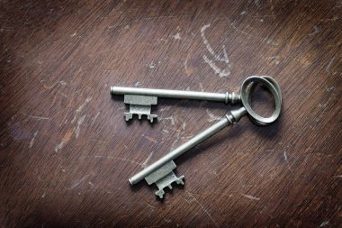 Kilidini açmak için tuşları ile ahşap yüzey 