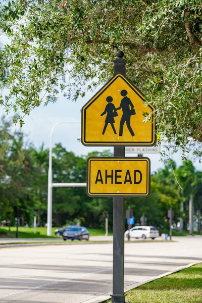 Шкільний Перехресний Знак Вестоні Флорида — стокове фото