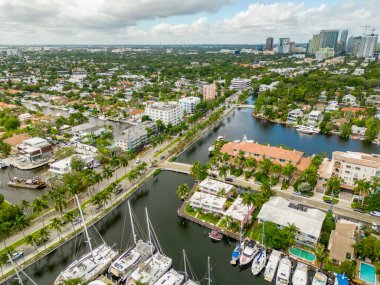 Nicole Kasırgası Fort Lauderdale Las Olas Bulvarında