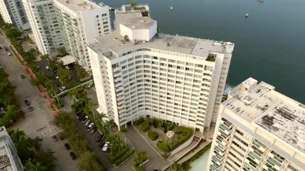Воздушная Орбита Mondrian Hotel Miami Beach — стоковое видео