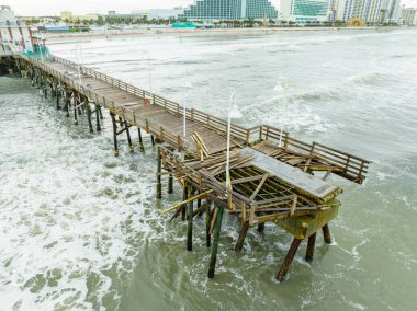 Nicole Kasırgası sırasında Daytona Sahili 'nin havadan çekilmiş fotoğrafı hasar gördü