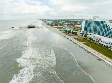 Nicole kasırgasından sonra Daytona Sahili sular altında