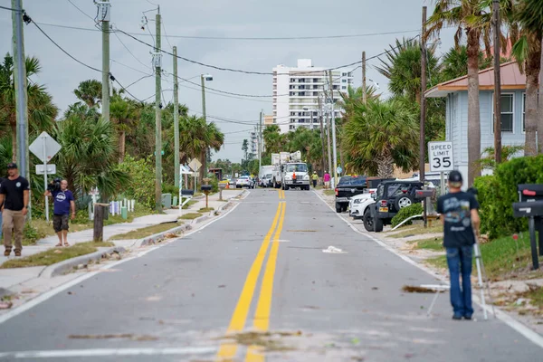 Nieuws Ploegen Elektrische Reparatie Noodteams Daytona Beach Orkaan Nicole — Stockfoto