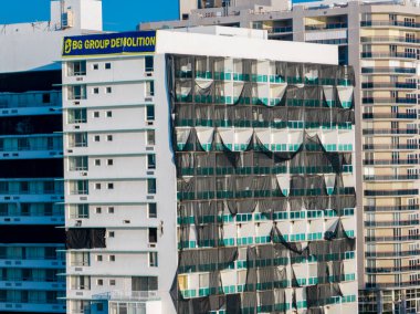 Deauville Oteli 'nin, patlamadan dakikalar önce çekilmiş hava aracı fotoğrafı.