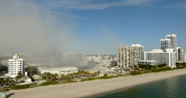 Deauville Sahili Tatil Köyü Patlaması Miami Plajı Hava Aracı Videosundan — Stok video