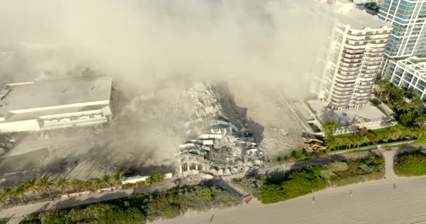 爆炸后空中飞越和俯冲多维尔海滩度假村迈阿密海滩 — 图库视频影像
