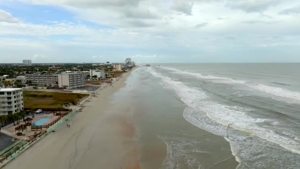 ハリケーン ニコル による高潮の後 デイトナビーチは消滅 — ストック動画