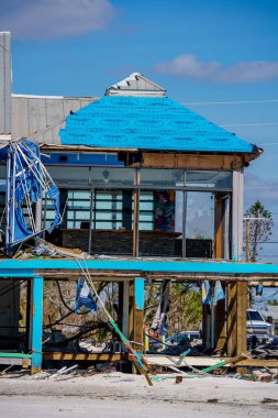 Fort Myers Beach, FL, ABD - 19 Kasım 2022: Ian Fort Myers FL Kasırgası tarafından yıkılan sahil evleri