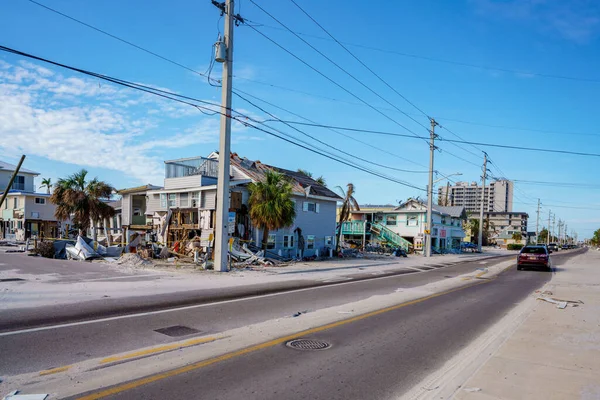 美国佛罗里达州迈尔斯堡海滩 Fort Myers Beach 2022年11月19日 伊恩飓风过后 企业几乎没有站稳脚跟 — 图库照片