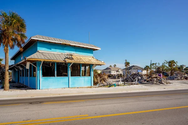 Fort Myers Beach Usa Listopada 2022 Budynek Biznesowy Zniszczony Przez — Zdjęcie stockowe