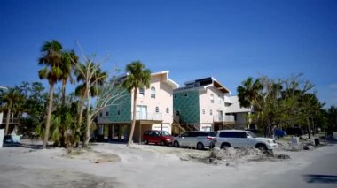 Ian Kasırgası 'ndan sonra yeni ev yapımı Fort Myers