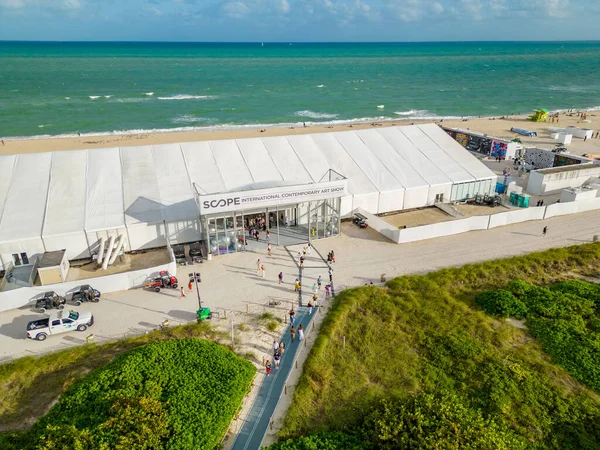 Miami Beach Sanat Basel 2022 Nin Kumun Üzerindeki Havadan Çekilmiş — Stok fotoğraf