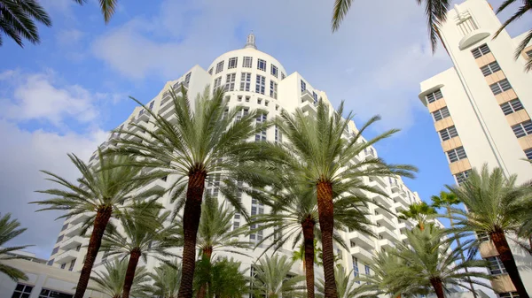 美国佛罗里达州迈阿密海滩 2022年12月2日 约2022年的迈阿密海滩卢斯酒店 — 图库照片