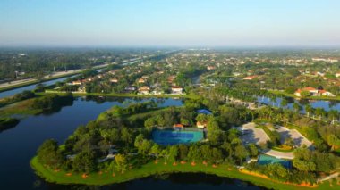 Weston Florida ABD 'deki hava görüntülü yerleşim yerleri.