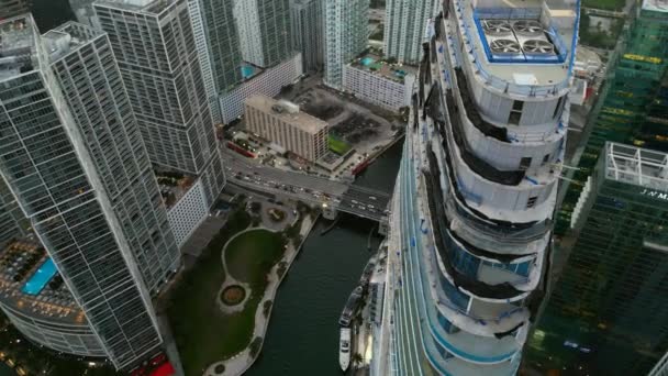Vídeo Aéreo Cinematográfico Aston Martin Residences Miami River — Vídeos de Stock