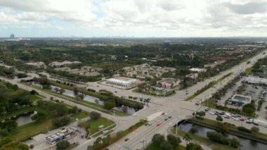 Griffin Road ve University Drive Davie FL US 'u hava sahaları vurdu.