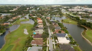 Hava aracı videosu Rolling Hills Fort Lauderdale FL 'de.