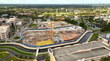 Nova Güneydoğu Üniversitesi Davie FL 'de havadan karışık emlak kullanımı