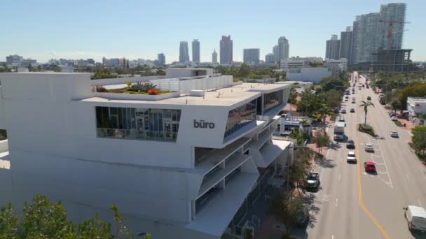Aerial Drone Video Buro Office Building Miami Beach — Vídeos de Stock