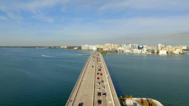Aerial Video John Ringling Causeway Heading Downtown Sarasota Florida Usa — 图库视频影像