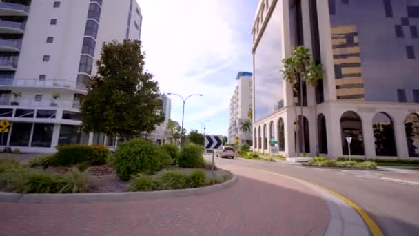 Motion Video Traffic Circle Ringling Blvd Downtown Sarasota Florida Usa — Vídeo de Stock