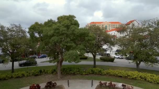 Coral Gables Luchtfoto Onthult Ponce Leon Boulevard — Stockvideo