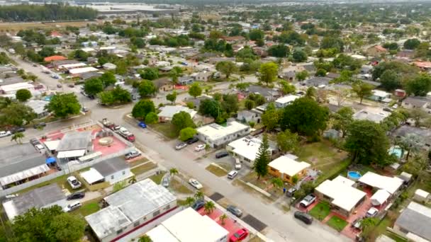 Drone Video Homes Neighborhood Hialeah Florida Miami Dade County — Video Stock