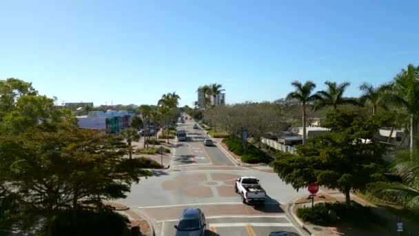 Aerial Video Tourist Shops Ocean Blvd Siesta Beach Sarasota Usa — Stok video