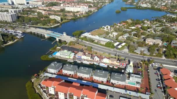 Aerial Video Boatyard Waterfront Bar Grill Sarasota Florida — ストック動画
