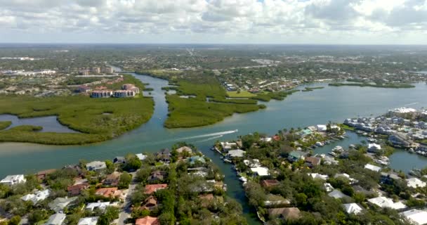 Aerial Drone Footage Sarasota Florida Waterfront Real Estate — Vídeo de stock