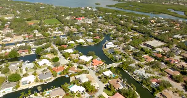 Aerial Drone Video Residential Neighborhood Homes Siesta Key Sarasota Florida — Stockvideo