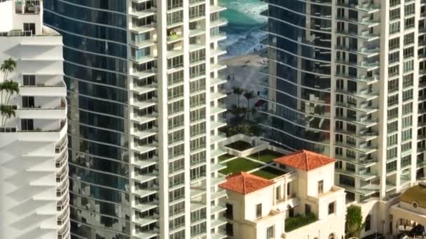 Aerial Closeup Bottom Tip Tilt Acqualina Resort Residences Sunny Isles — Wideo stockowe